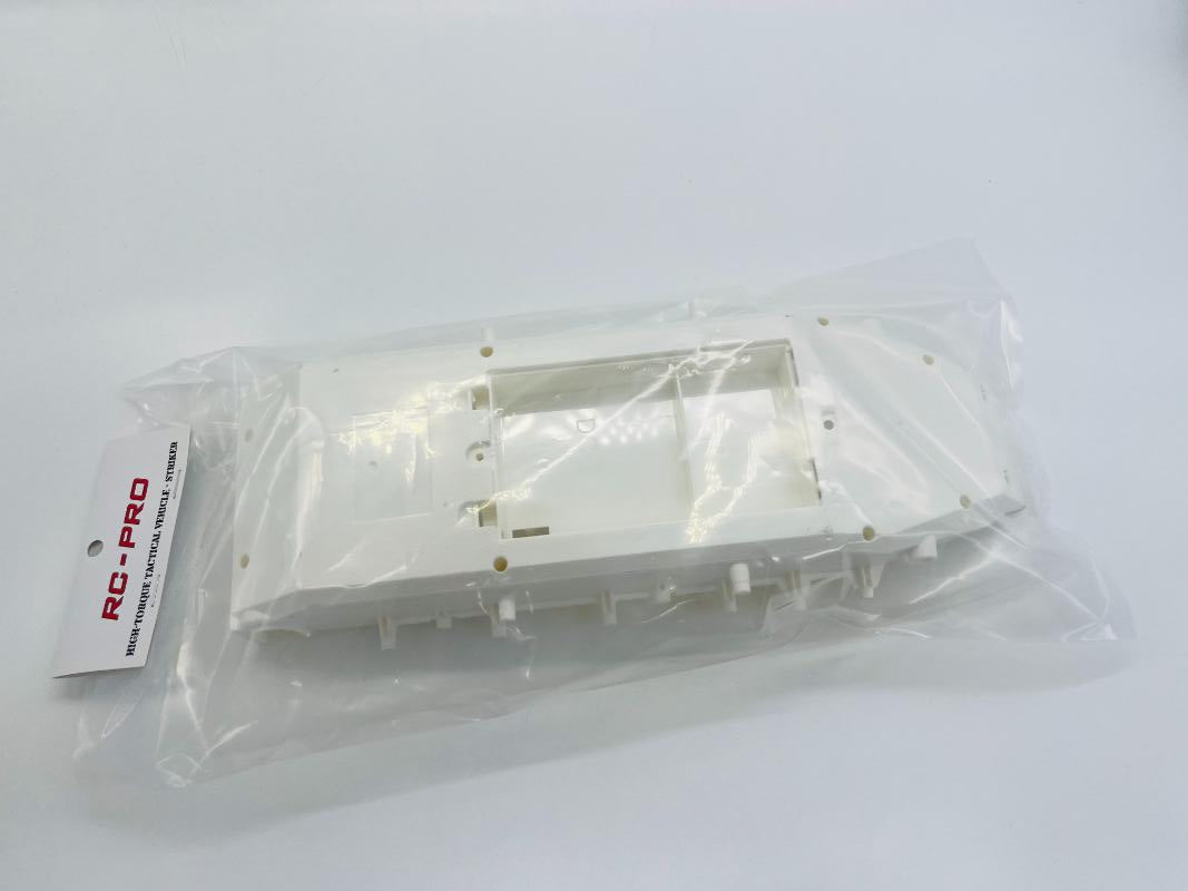 STRIKER Frame P12002 WHITE