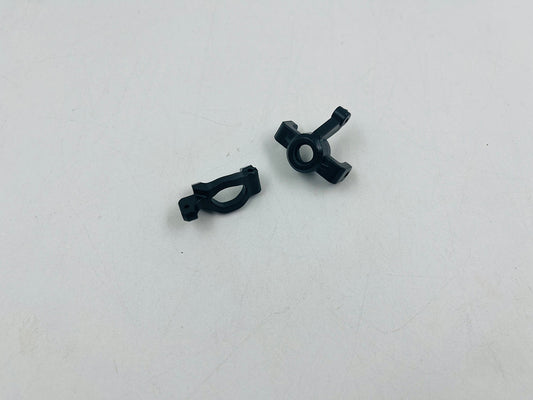 L/R Front Hub Carriers And Steering Hubs R1815