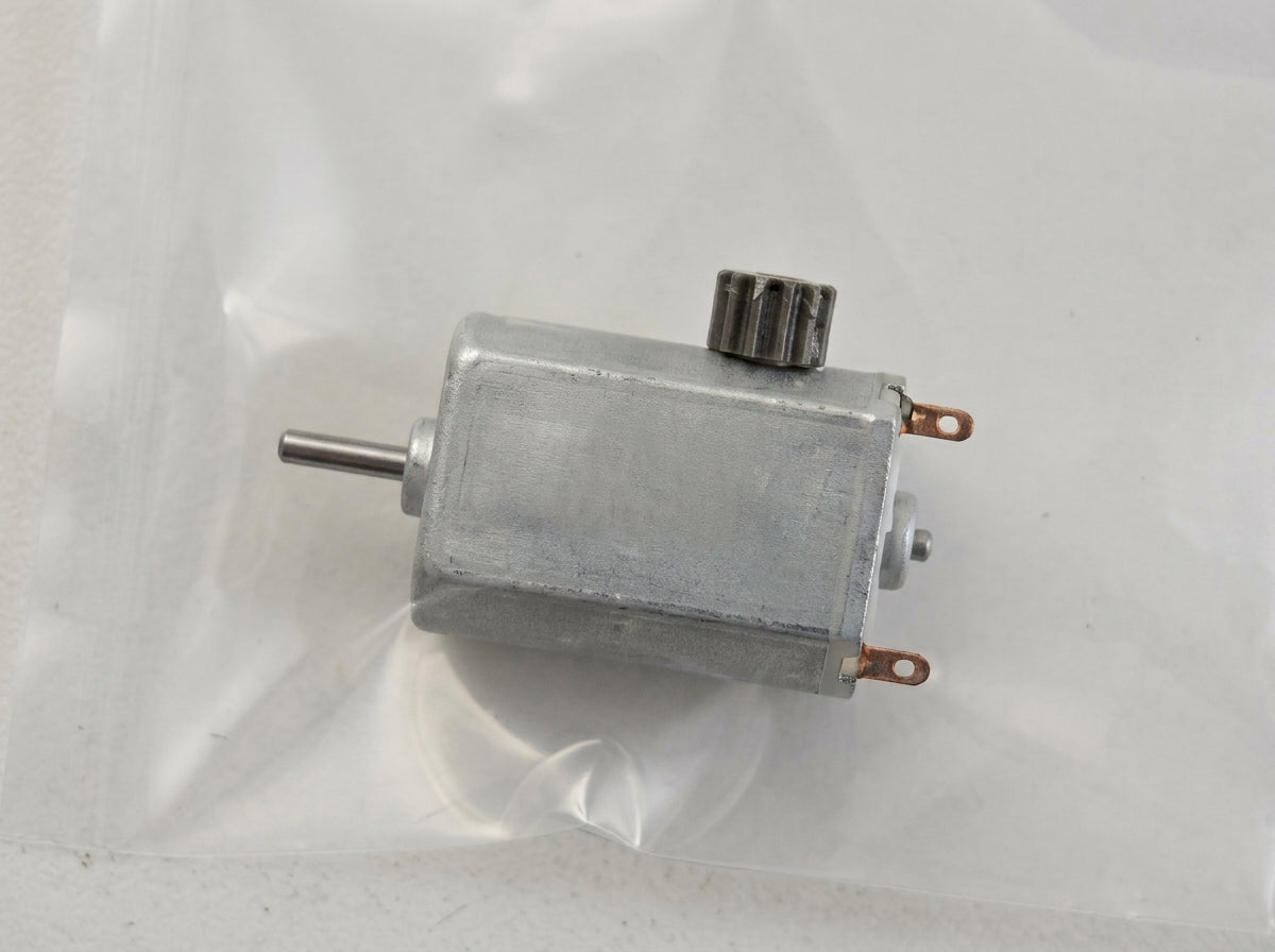 E010 Small arm bucket motor E010-017